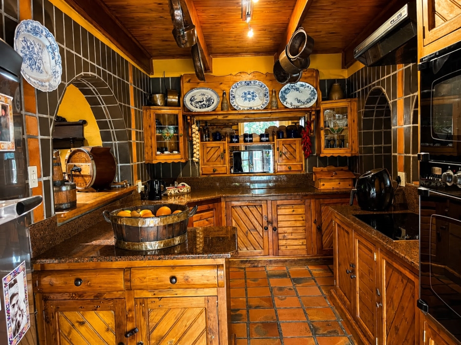 4 Bedroom Property for Sale in Wilkoppies North West